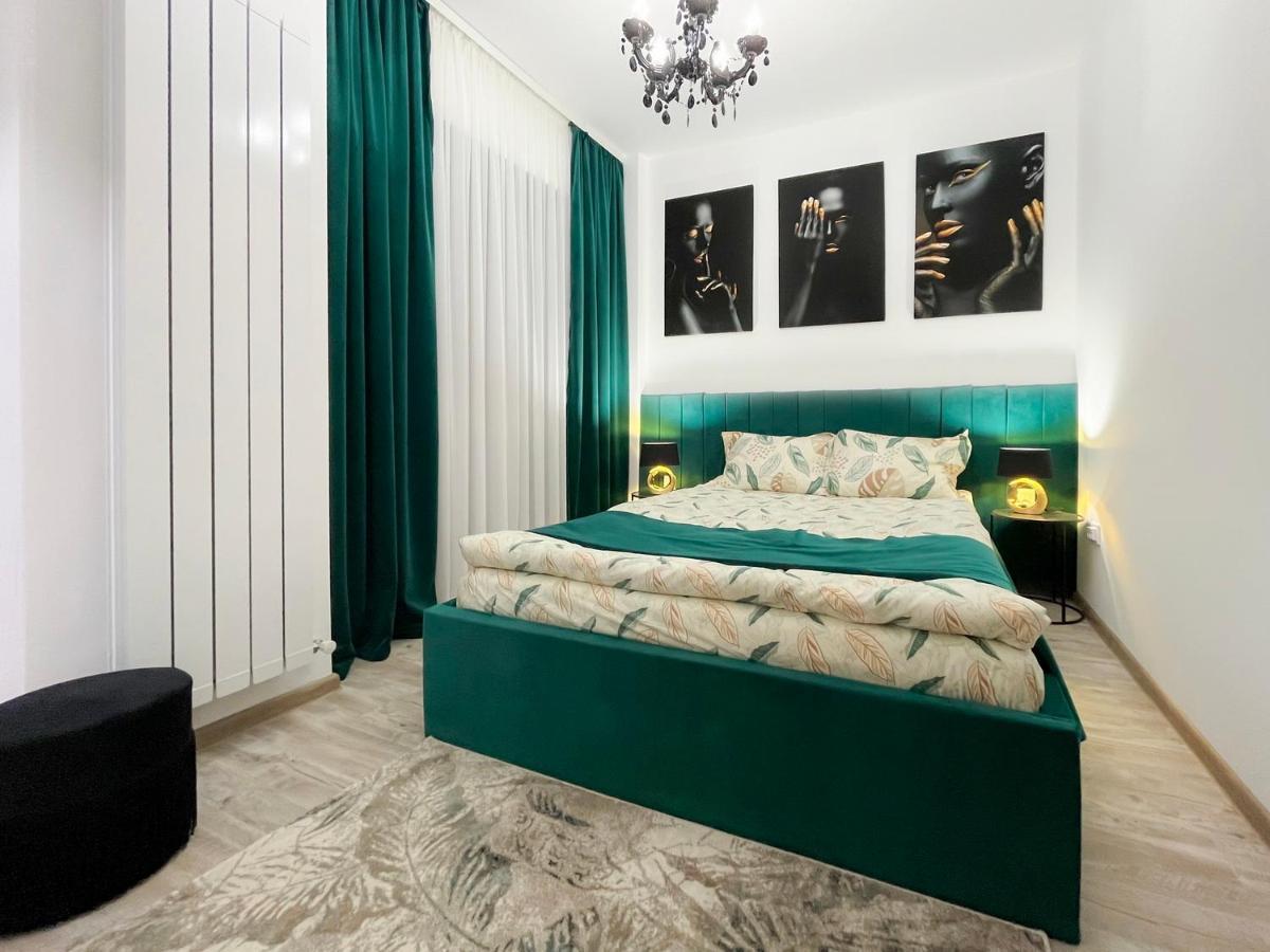 Smarald Apartament Iulius Mall ヤシ エクステリア 写真