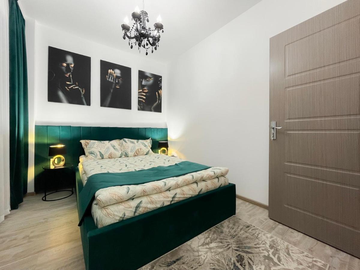 Smarald Apartament Iulius Mall ヤシ エクステリア 写真